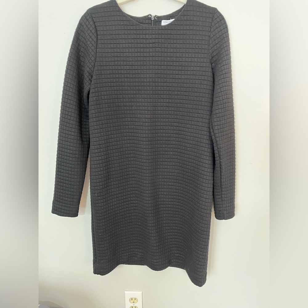 Katherine Barclay Womenโs Black Long Sleeve Textured Shift Dress Size 8